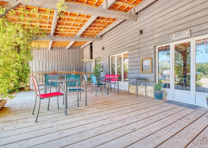 La Roulotte Rouge * Monsac